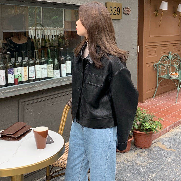 Chaqueta de piel mujer corta con solapa y corte holgado