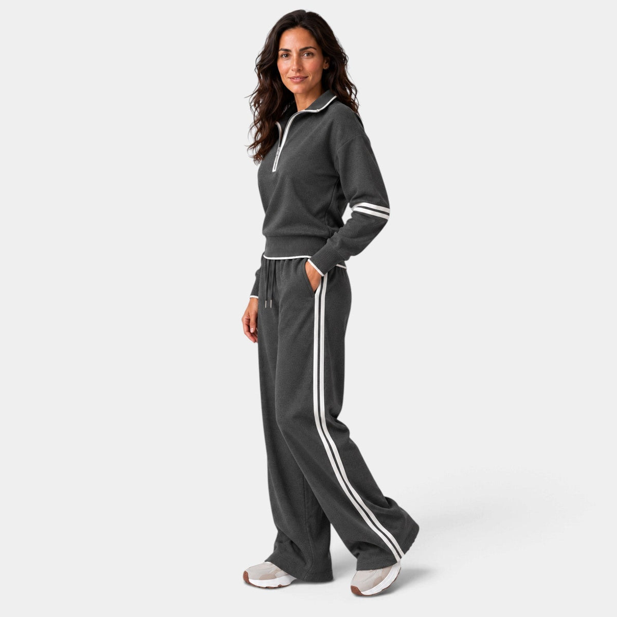 Conjunto Mujer Loungewear con Top Corto de Media Cremallera y Pantalón Ancho