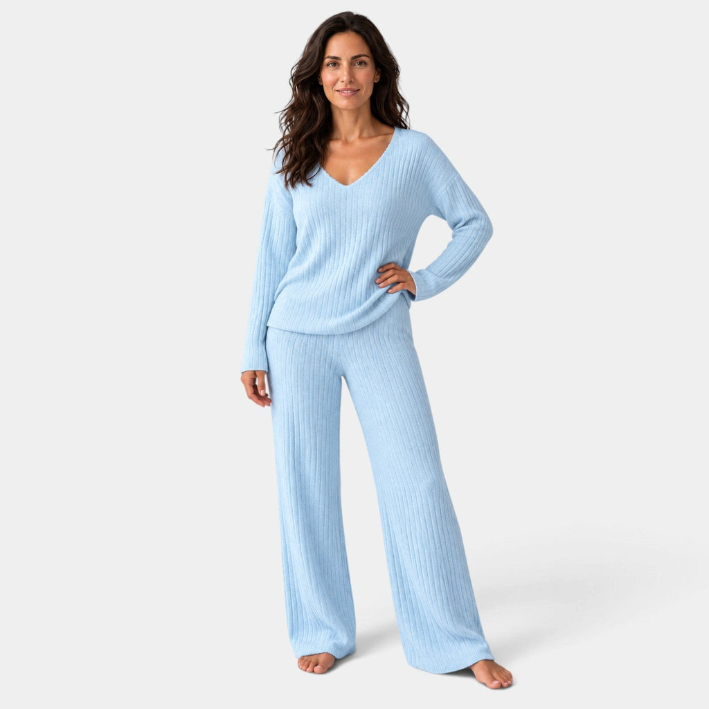 Conjunto Mujer de Punto Canalé con Jersey Cuello Pico y Pantalón Ancho