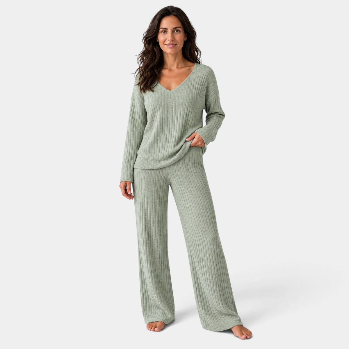Conjunto Mujer de Punto Canalé con Jersey Cuello Pico y Pantalón Ancho