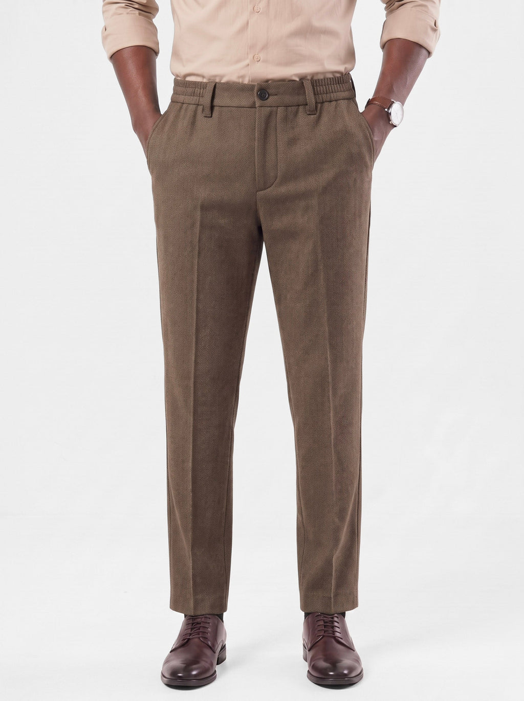 Pantalones Rectos Elásticos Esenciales - Cross & Crown