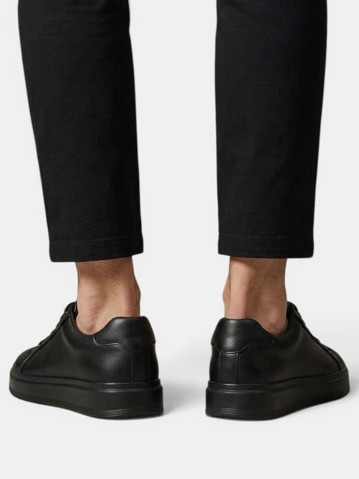 Zapatillas Hombre Negras Piel Vegana