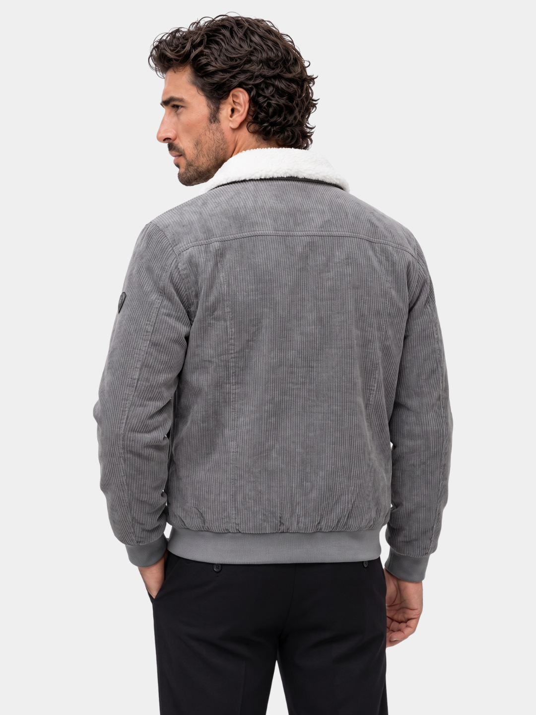 Chaqueta Cargo Sherpa de Mineral de Hierro - Cross & Crown