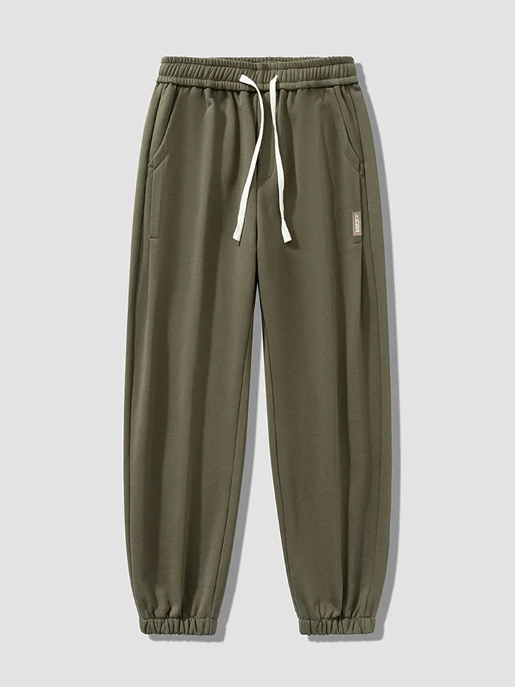 Pantalón jogger hombre con puños elásticos y cordón ajustable