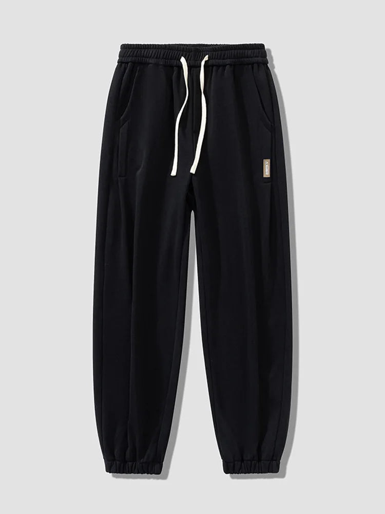 Pantalón jogger hombre con puños elásticos y cordón ajustable