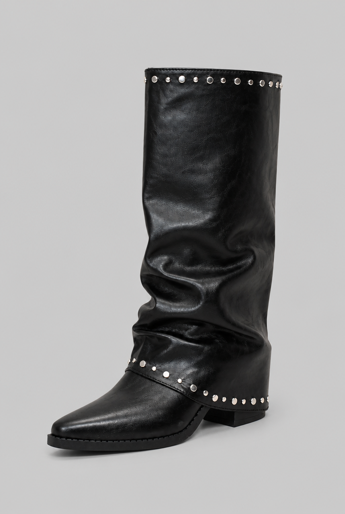 Botas Mujer Slouchy Efecto Piel Charol con Tachuelas Plateadas