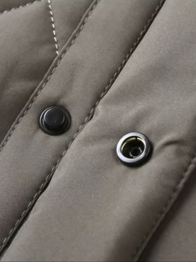 Chaqueta Lujosa y Sofisticada en Capas - Cross & Crown