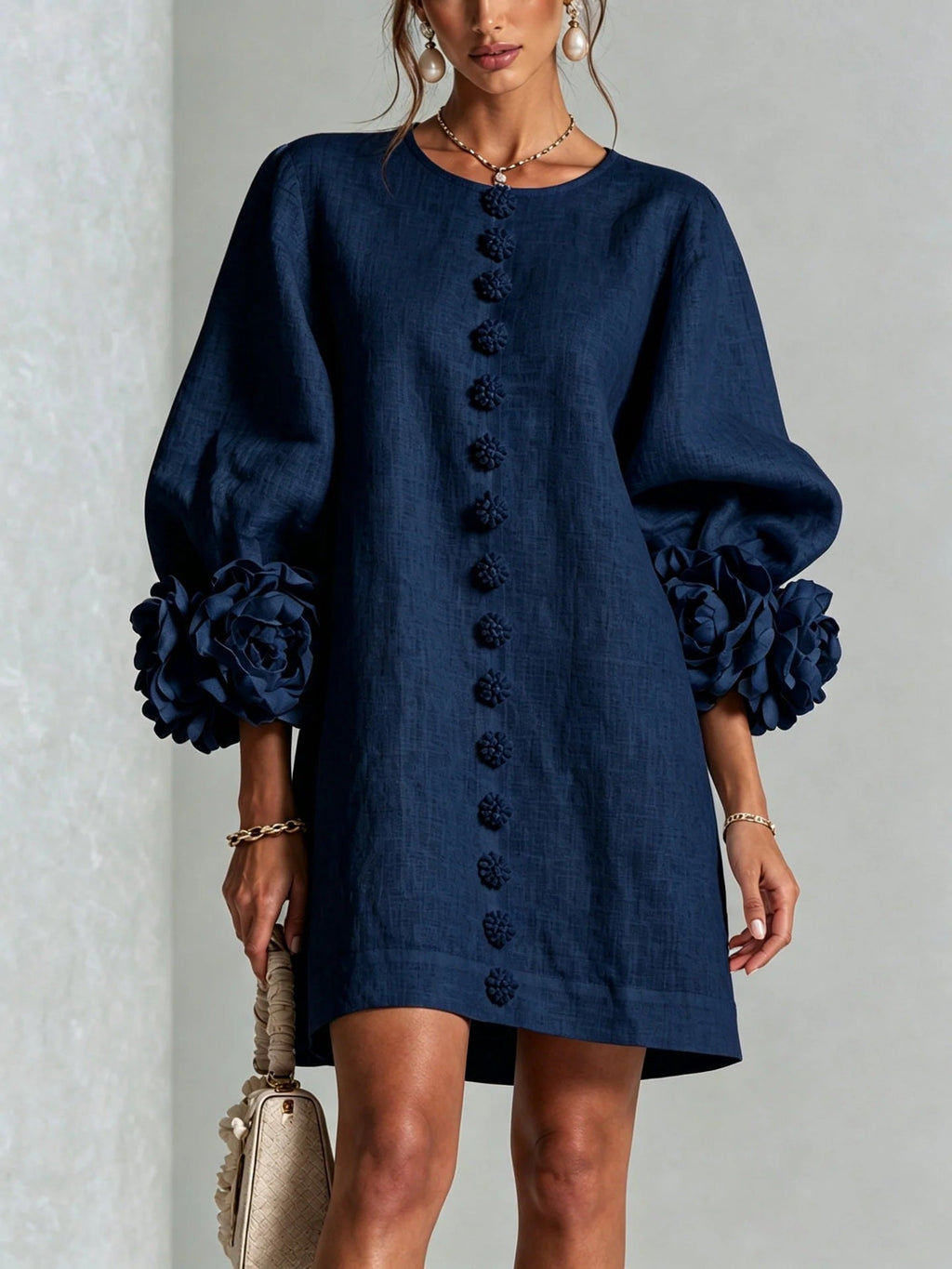 Vestido floral con mangas farol y cuello redondo
